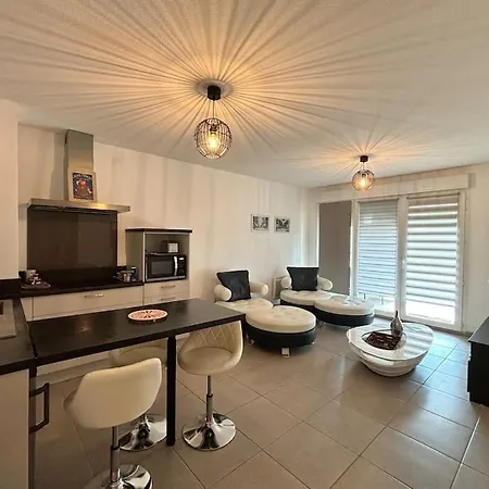 Apartment Jasmin Avec Parking A 200 M Du Centre